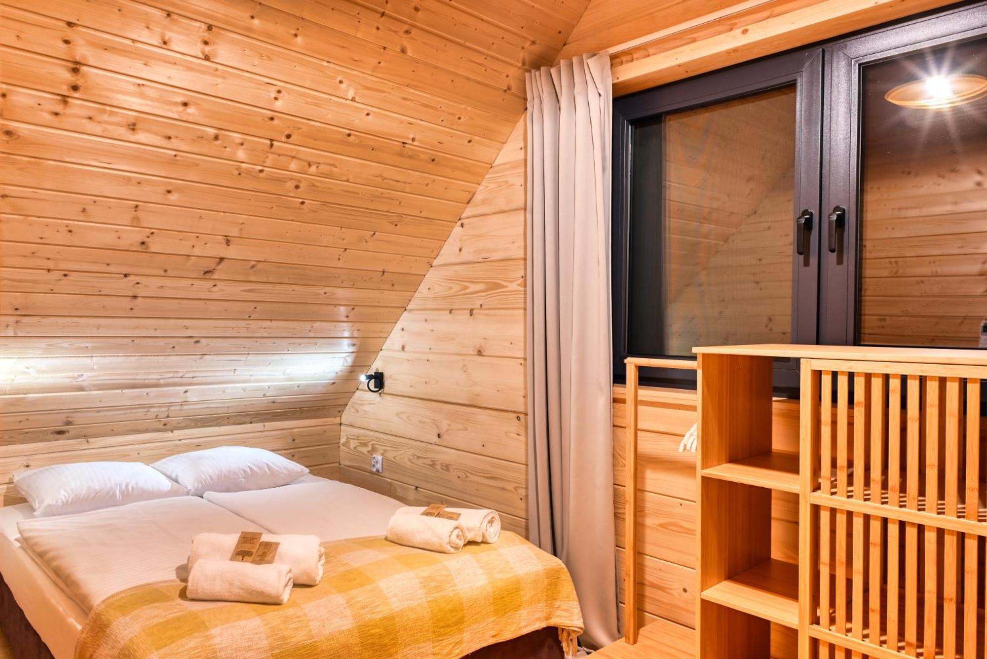 Domki Osada Bozkow W Kotlinie Klodzkiej Room photo